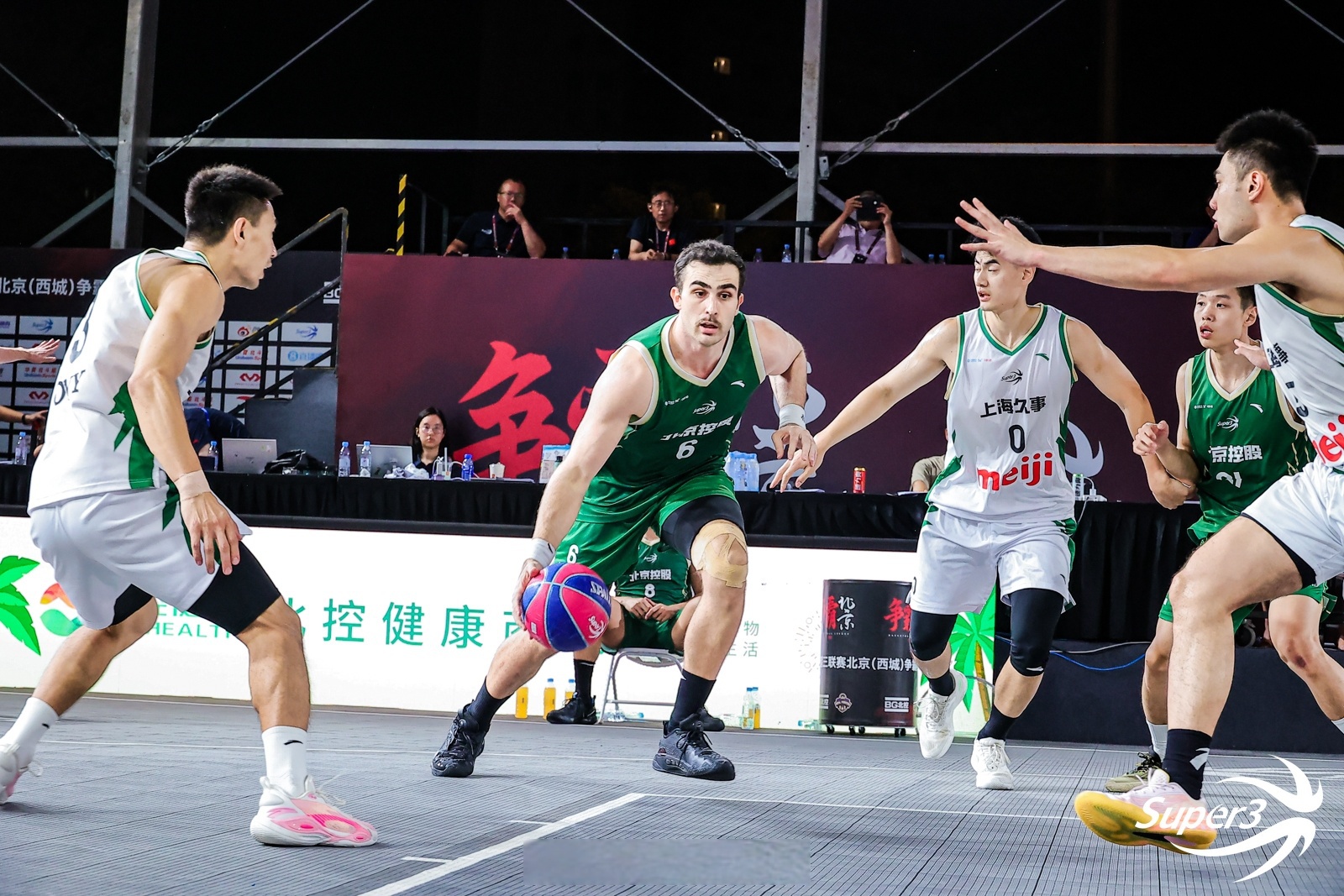 今晚体能课后，罗马绝杀压哨备战欧篮联，态度坚定，轮换策略成焦点的简单介绍-米兰体育官网