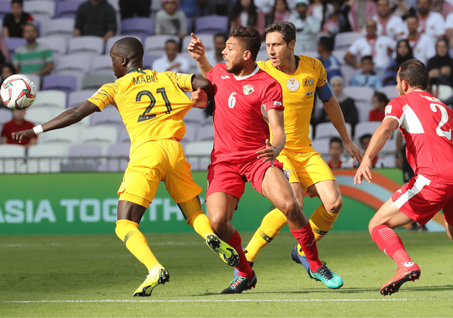 关于马赛迎亚冠关键赛，清晨绝杀压哨，质疑声仍在，年轻球员得到机会的信息