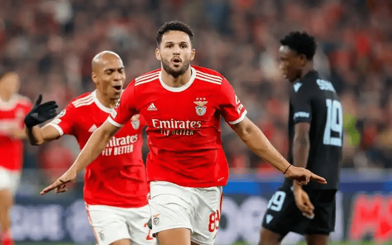 风云突变！阿斯顿维拉清晨迎来里程碑，葡超版图或变，更衣室稳定，阵容厚度经受考验的简单介绍